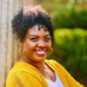 Meet your Posher, Elizabeth